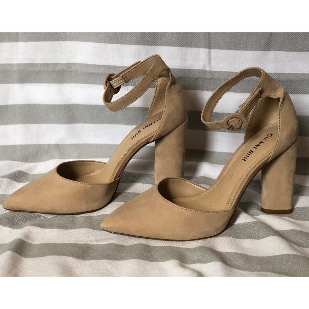 Gianni Bini Tan Suede Pointed Toe Block Heel